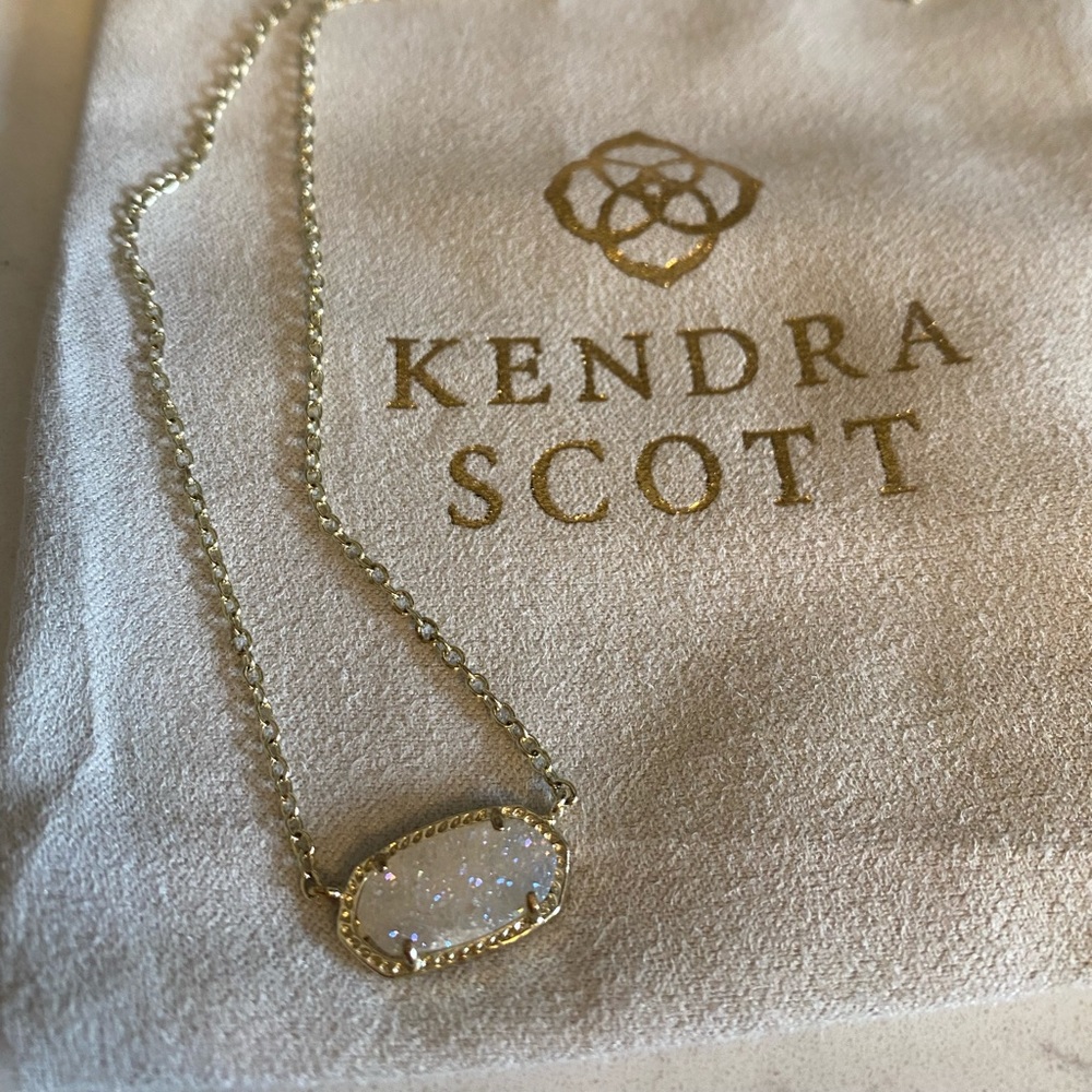 Kendra Scott Elisa Gold Pendant Necklace in Iridescent Drusy